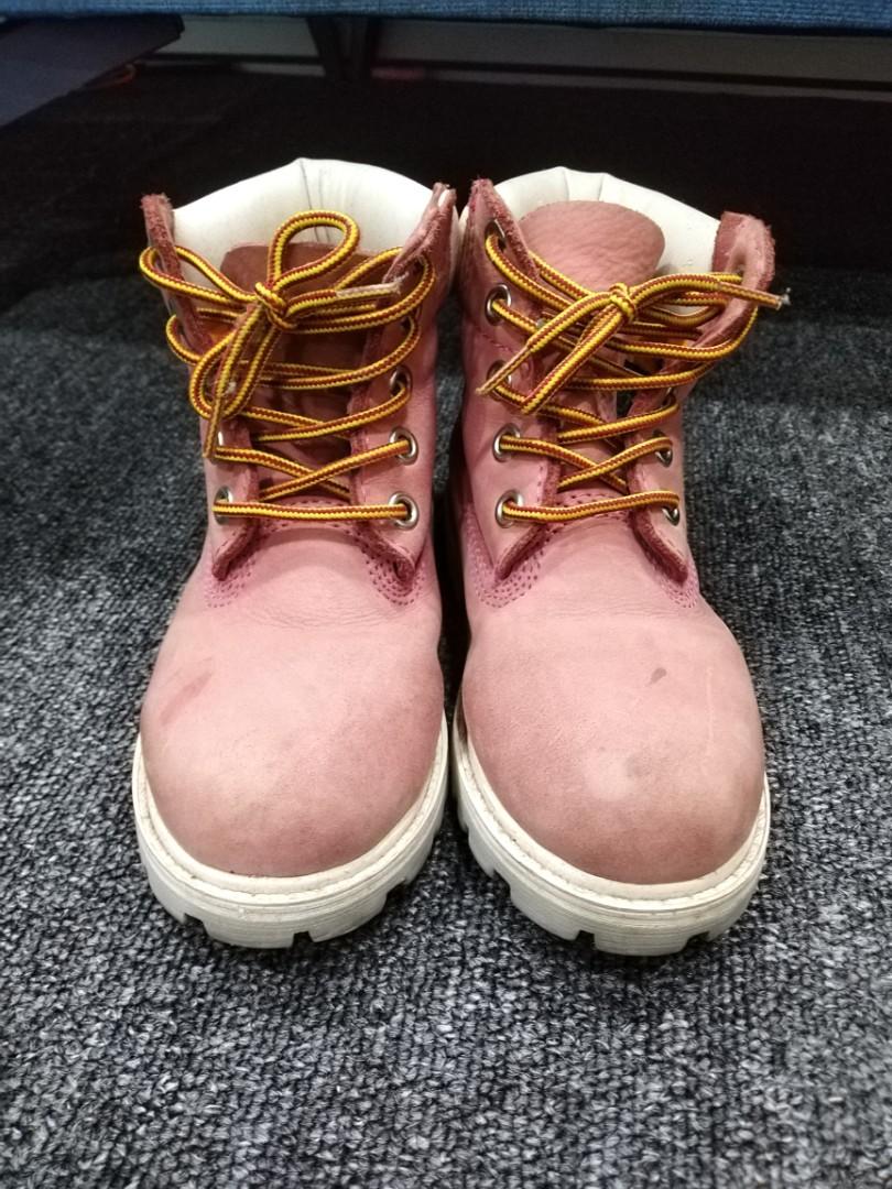 Pink timberland hotsell boots kids