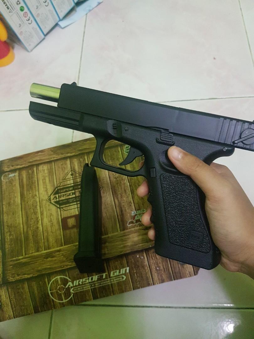 Pistol manik besi