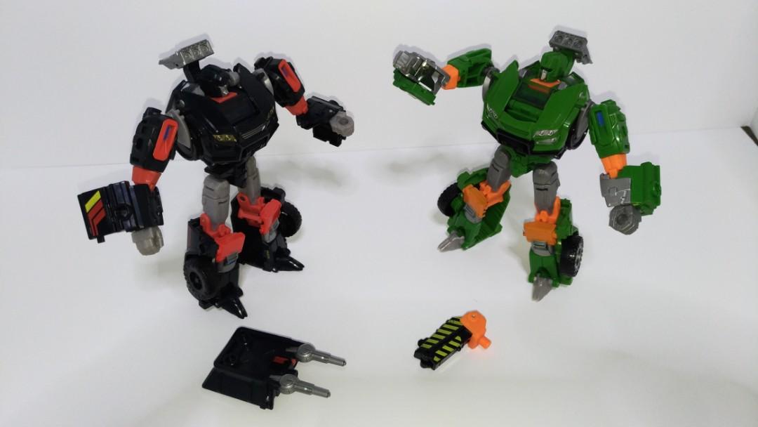 Transformers IDW Hoist and Trailcutter (Trailbreaker), Hobbies & Toys