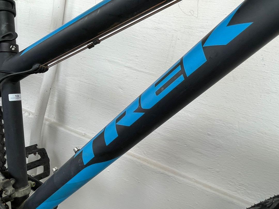 Trek 820 mountain top bike 13 inch