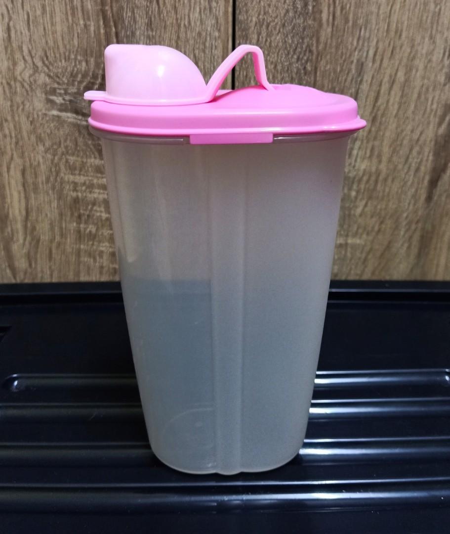 TUPPERWARE Creamer container 600ml, Furniture & Home Living