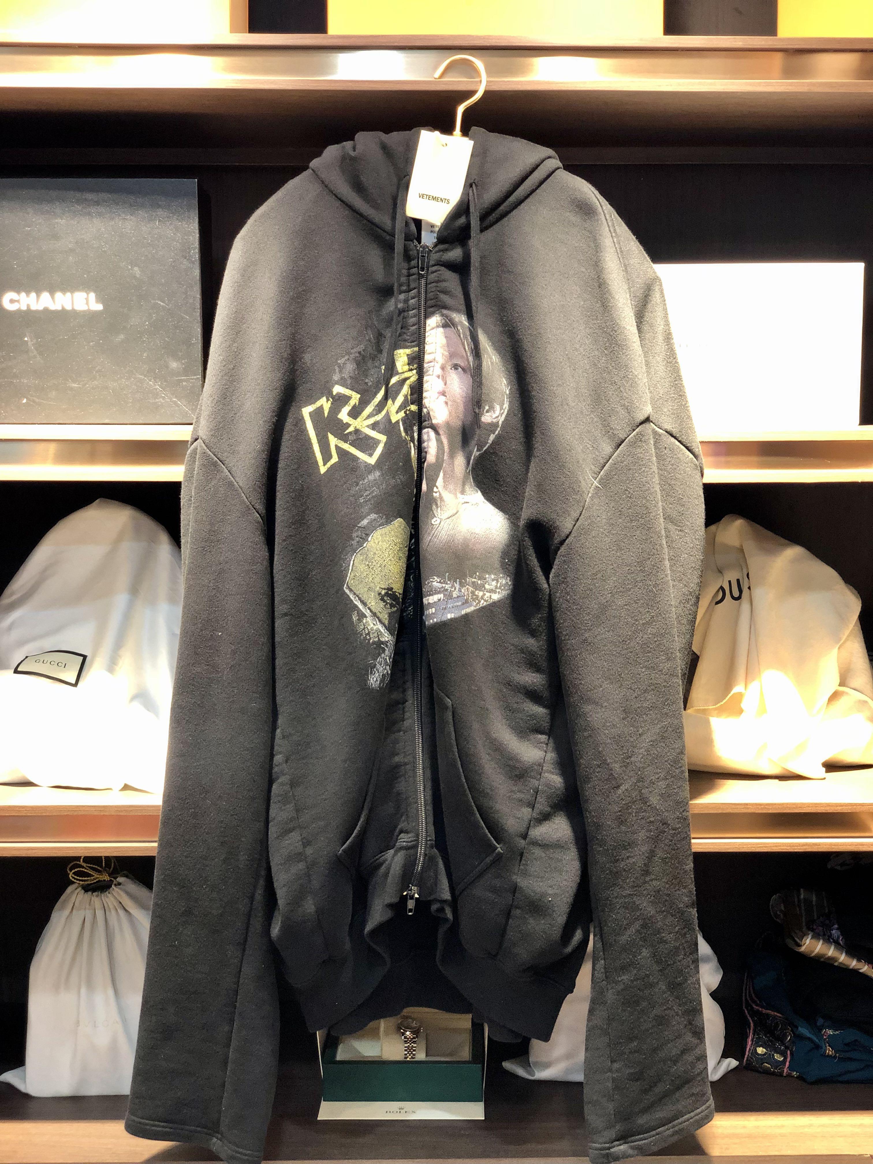 Vetements titanic deals split hoodie