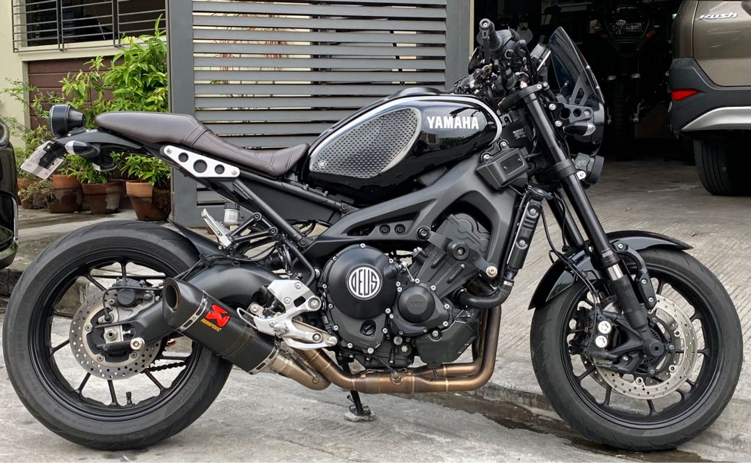 Yamaha xsr900 online akrapovic exhaust