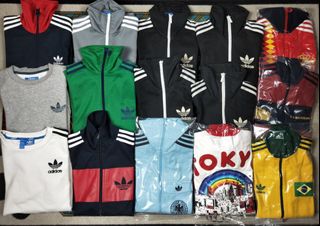 (Category: ) located in . Submitted by ferdthriftstore (Listing ID 1097919070, Image 1). Description: .