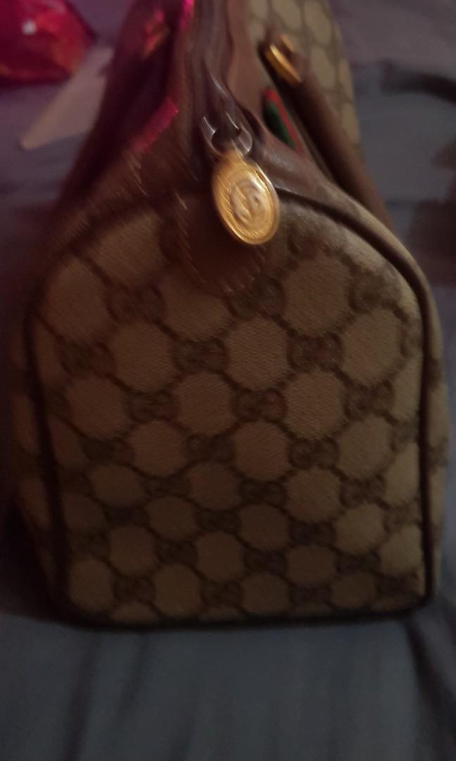 authentic vintage gucci boston / doctors bag (Category: Luxury Bags & Wallets) located in Pasay City. Submitted by eye_ow (Listing ID 1097883627, Image 3). Description: sale price 15konly authentic vintage gucci boston bag doctors bag price still negotiable.