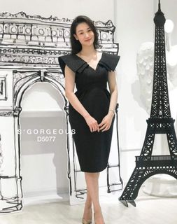 (Category: ) located in . Submitted by vipcloset (Listing ID 1097916505, Image 1). Description: .