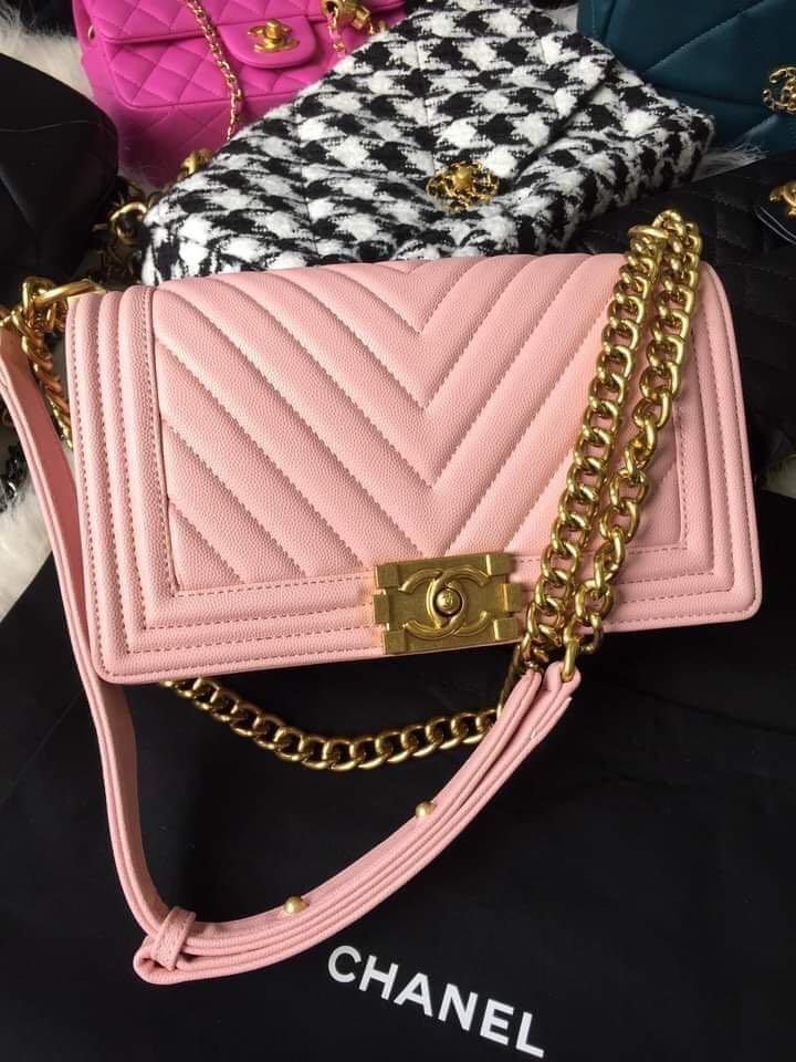 Chanel le boy pink sale