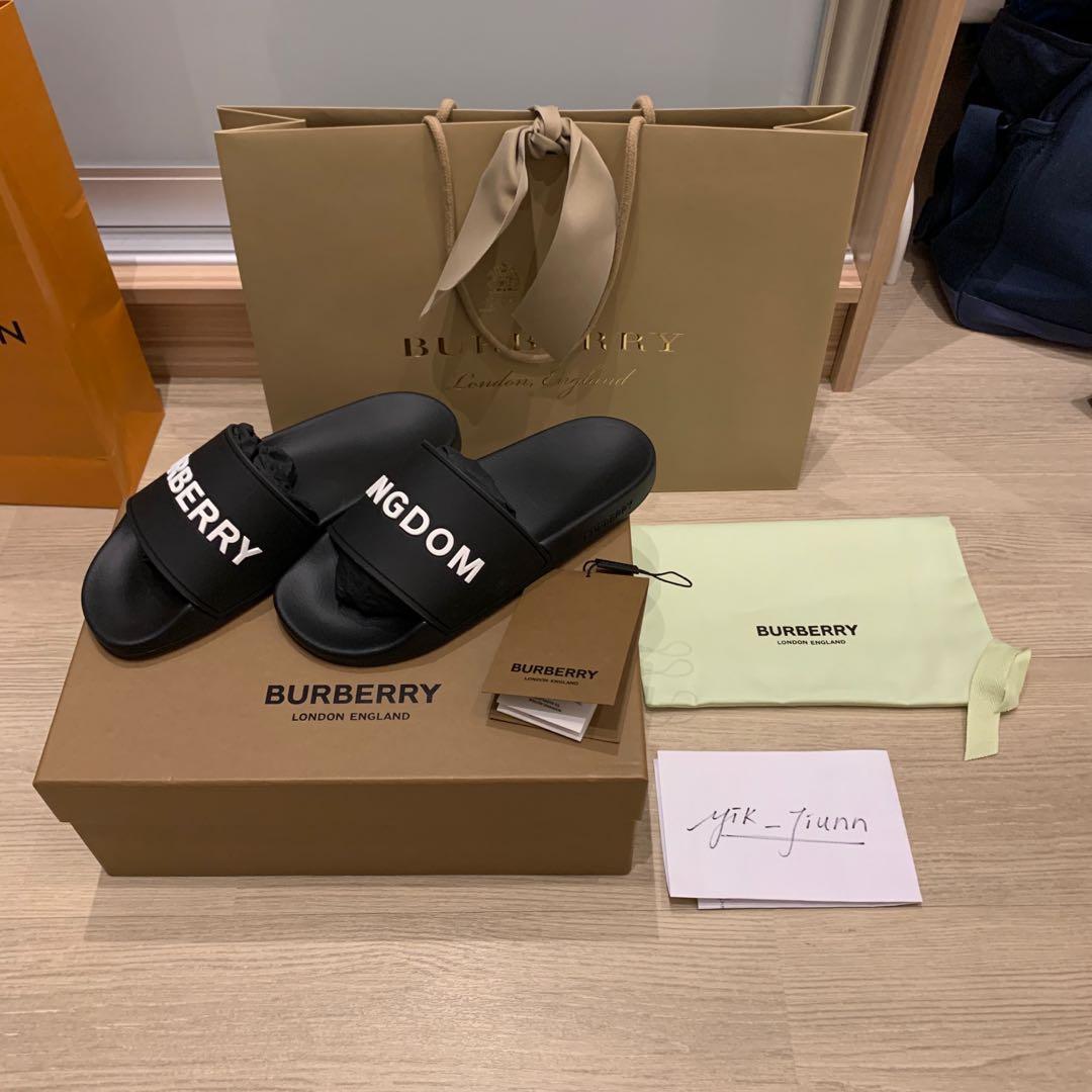 AUTHENTIC] Burberry Kingdom Motif Slides #GreatAsGifts, Men's Fashion,  Footwear, Flipflops and Slides on Carousell