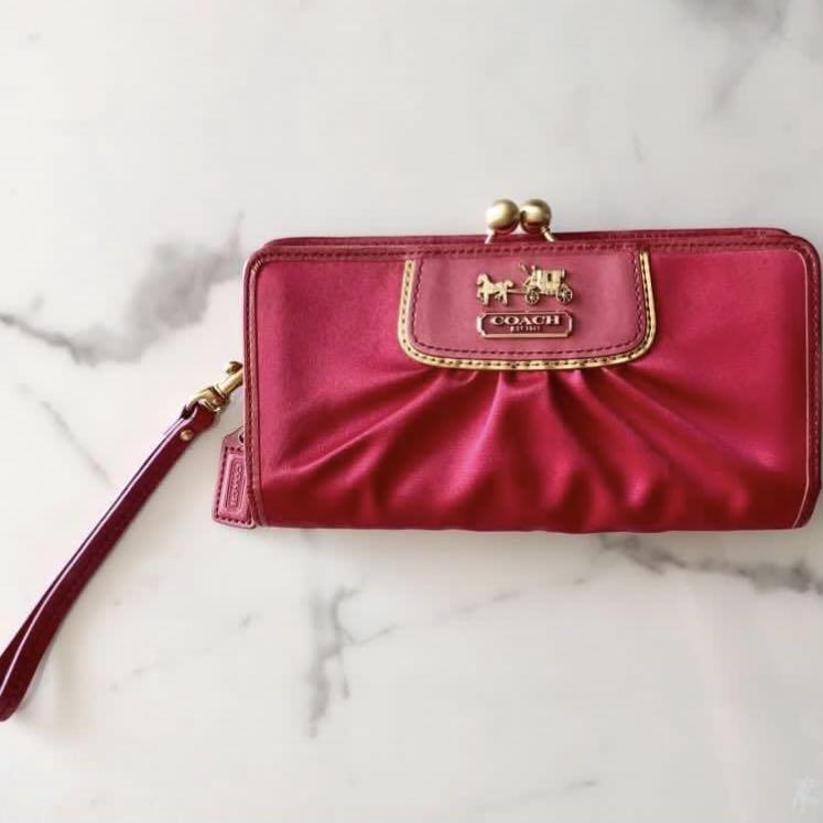 coach pink clutch bag