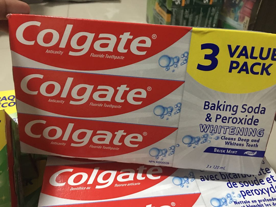 Colgate 120ml baking soda and peroxide, Beauty & Personal Care, Oral