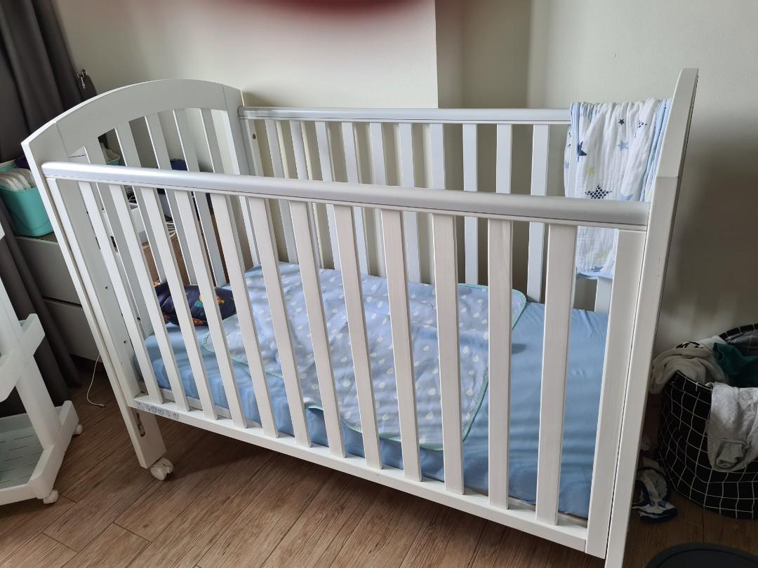 Ashworth drop side cot clearance
