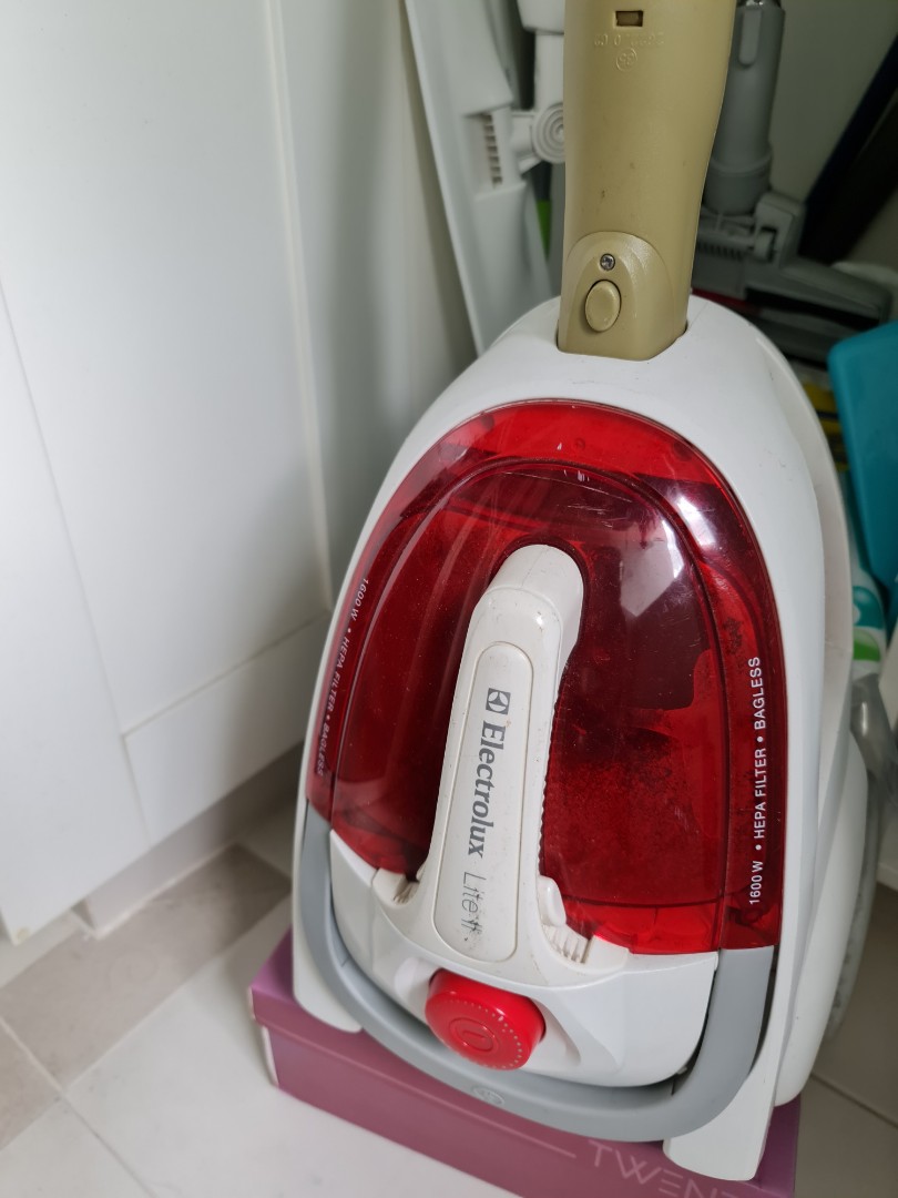 Electrolux Vacuum, TV & Home Appliances, Vacuum Cleaner & Housekeeping