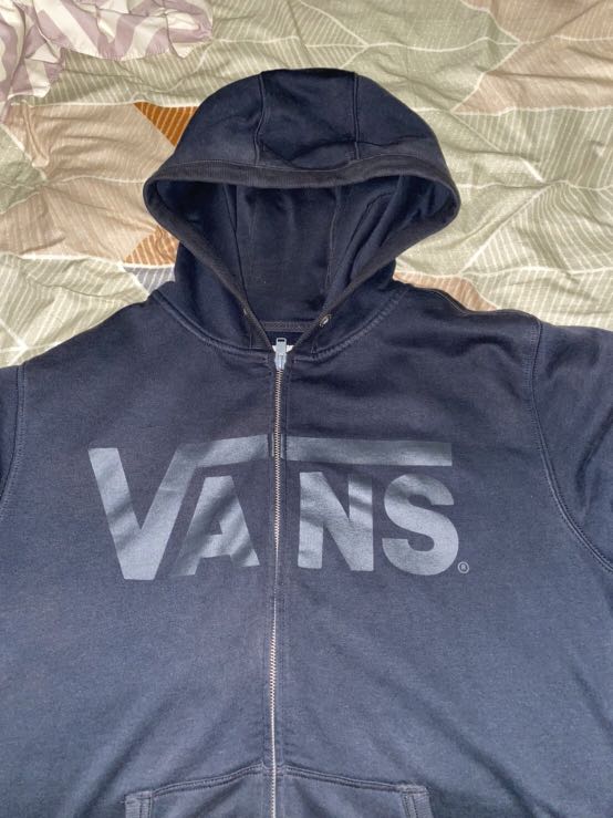 DIJUAL jaket vans original Fesyen Pria Pakaian Baju Luaran