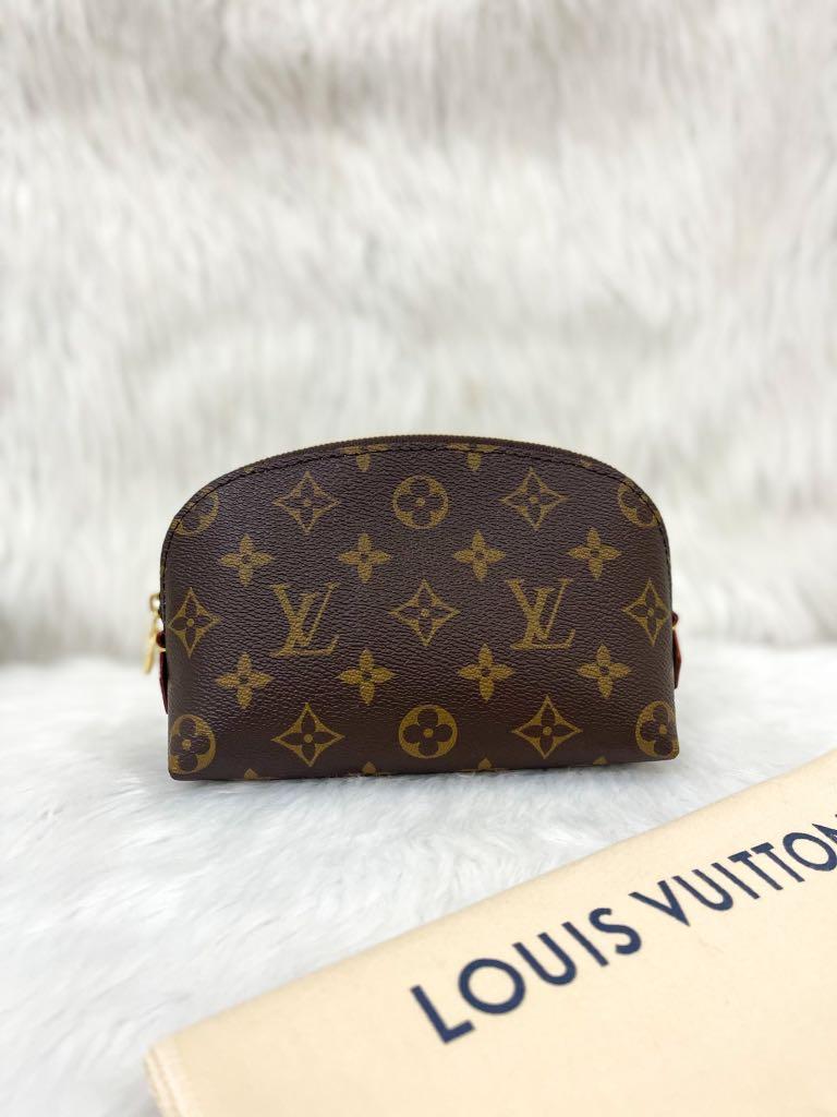  Louis Vuitton M40641 Pochette Cosmetics Epi Cosmetic Pouch,  Makeup Pouch, Epi Leather, Women's, Same As Used, Purple Pink color.  Nominal Color: Fuchsia : Clothing, Shoes & Jewelry