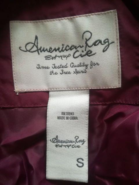 Maroon parka (thigh length) American Rag Cie (Category: Coats, Jackets and Outerwear) located in Quezon City. Submitted by jay_em_tee (Listing ID 1097796422, Image 2). Description: .