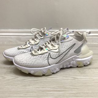 (Category: ) located in . Submitted by shop.nikki (Listing ID 1097961442, Image 1). Description: .