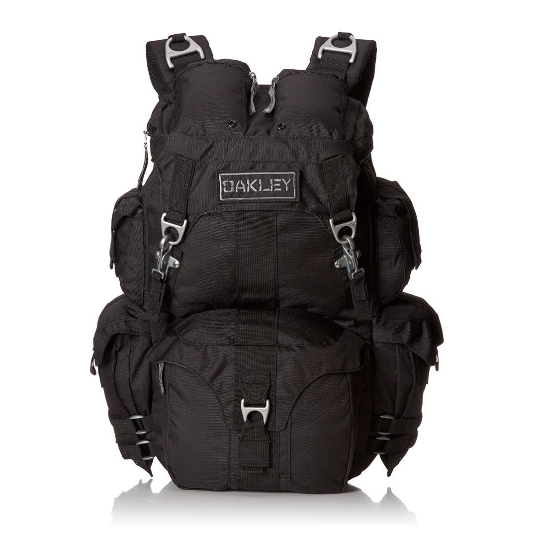 oakley mechanism backpack