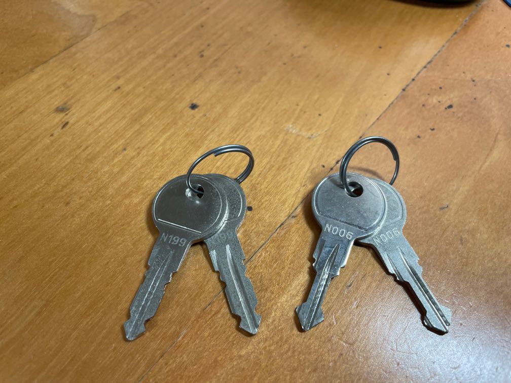 Original Thule Keys, Sports Equipment, Bicycles & Parts, Parts