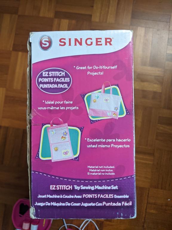 Singer EZ stitch Toy Sewing Machine Set, Hobbies & Toys, Stationery
