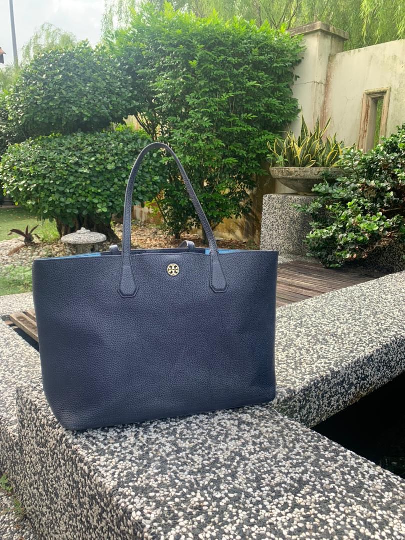 Tory burch tote sales bag navy blue