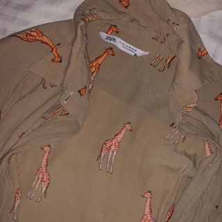 （分類：）位於 。 由 coupdefoudre___ 提交（商品編號 1097966686，圖片 1）。簡介： 。