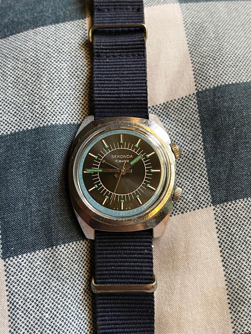 1970s Sekonda gents mechanical alarm watch, Men's Fashion, Watches