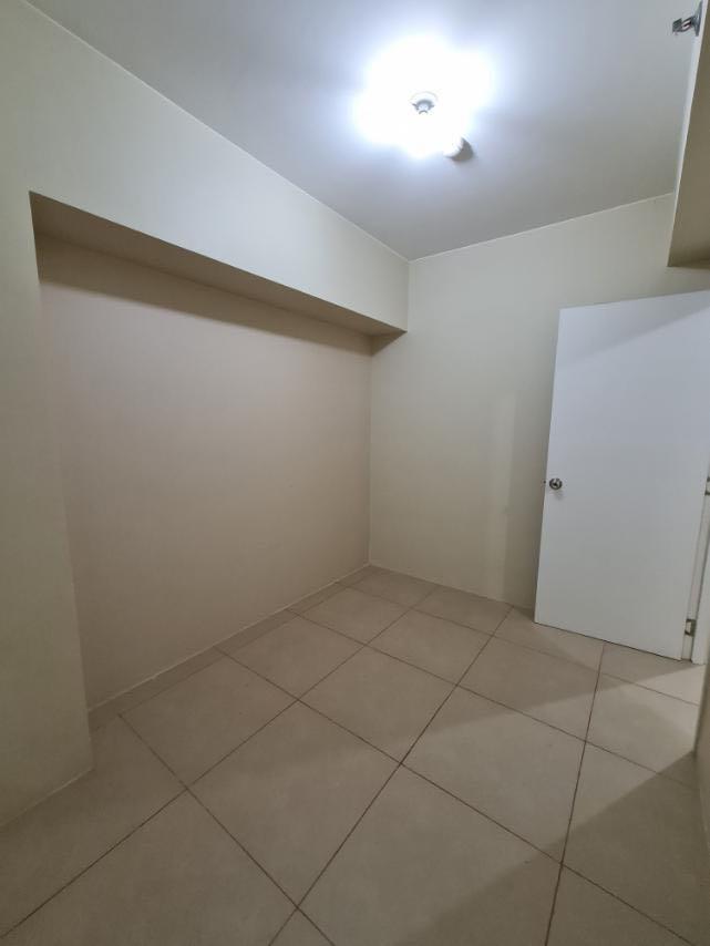 1BR Condo at Avida Centera for rent (Category: Apartments & Condos) located in Quezon City. Submitted by wise_khatrinavalerie (Listing ID 1099785954, Image 1). Description: 35sqm 1Bedroom bare unit for rent at Avida Centera Tower 2 along EDSA MANDALUYONG 5 mins walk from MRT Shaw and Boni Stations. Rent is 20000inclusive of association dues. Thanks. • 35 sqm • 1 bedroom • 1 bathroom/CR • kitchen area No pets allowed. Available for viewing.