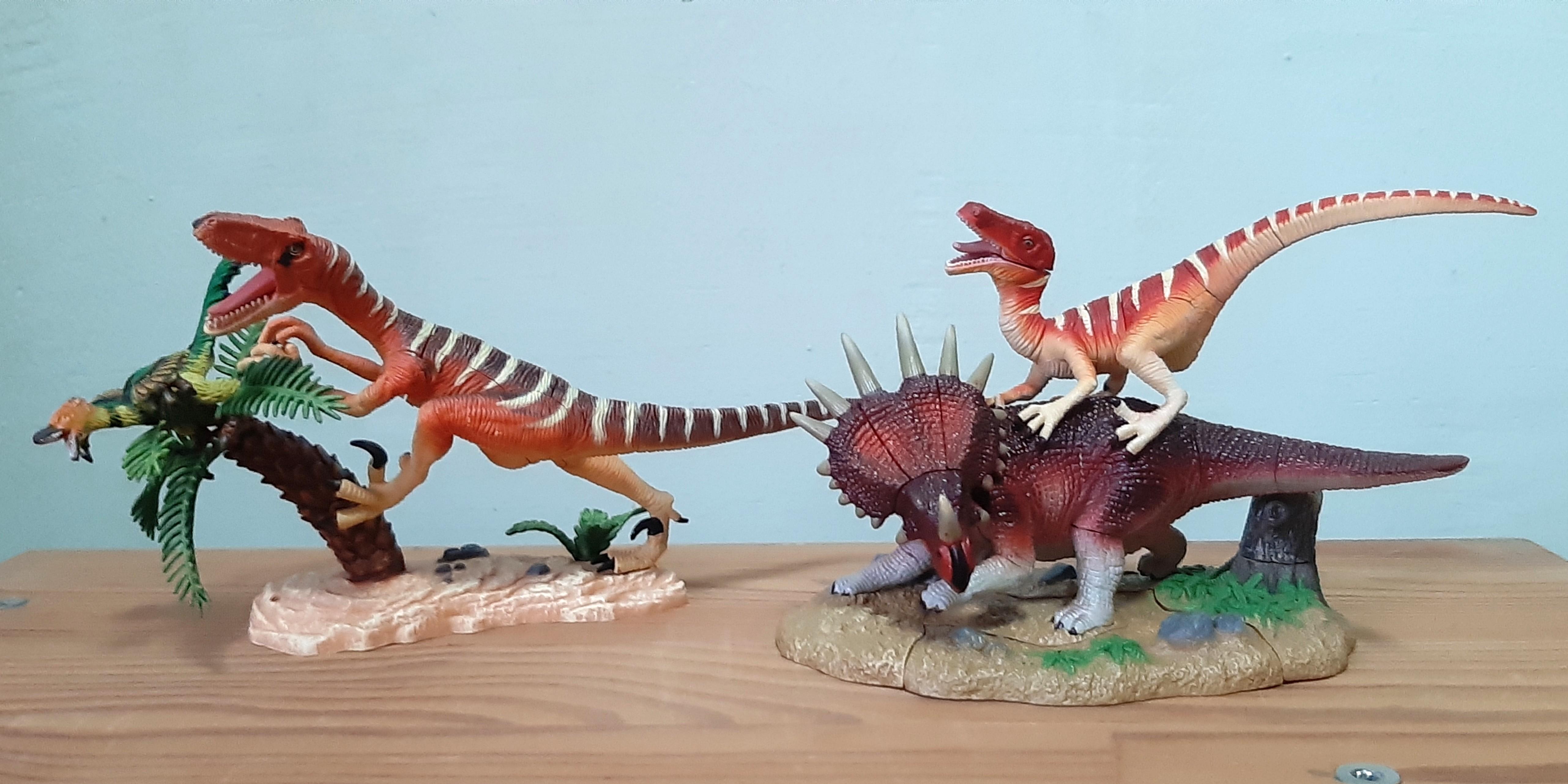 4D Puzzle Master Dino Tyrannosaurus case of 24 units Retail $5 each CLEARANCE! 