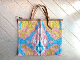 （分類：）位於 。 由 etainho 提交（商品編號 1099799484，圖片 1）。簡介： 。