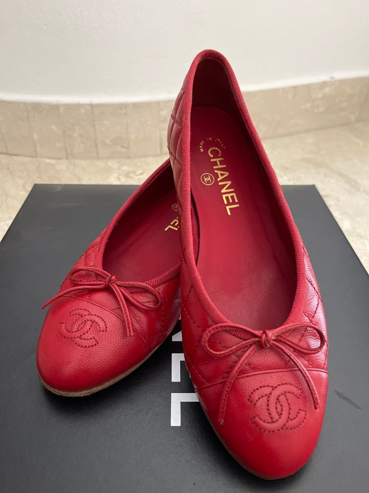Chanel caviar flats deals