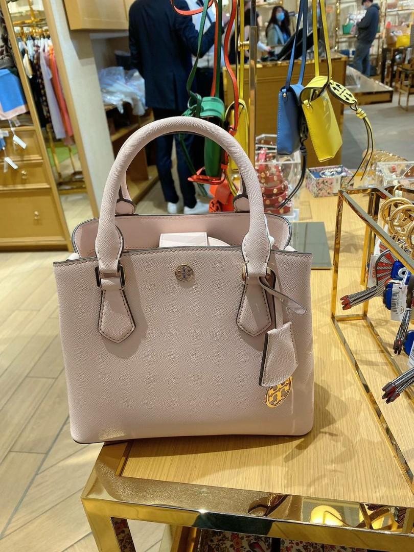 tory-burch-buy-online-saffiano-leather-robinson-tote-00000091256f00s005.jpg