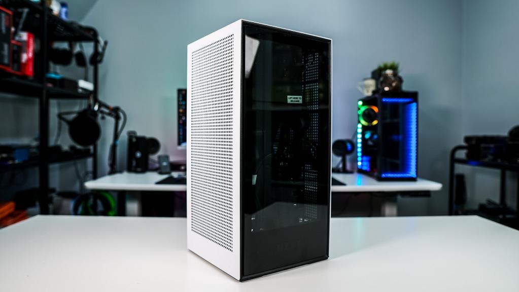Custom PC Small Form Factor Mini ITX Gaming SFF Workstation Intel i3