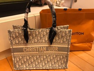 （分類：）位於 。 由 2831002312 提交（商品編號 1099836366，圖片 1）。簡介： 。