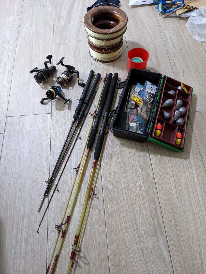 Surecatch Ghost Fishing rod, weights, hooks, reel bundle, Sports