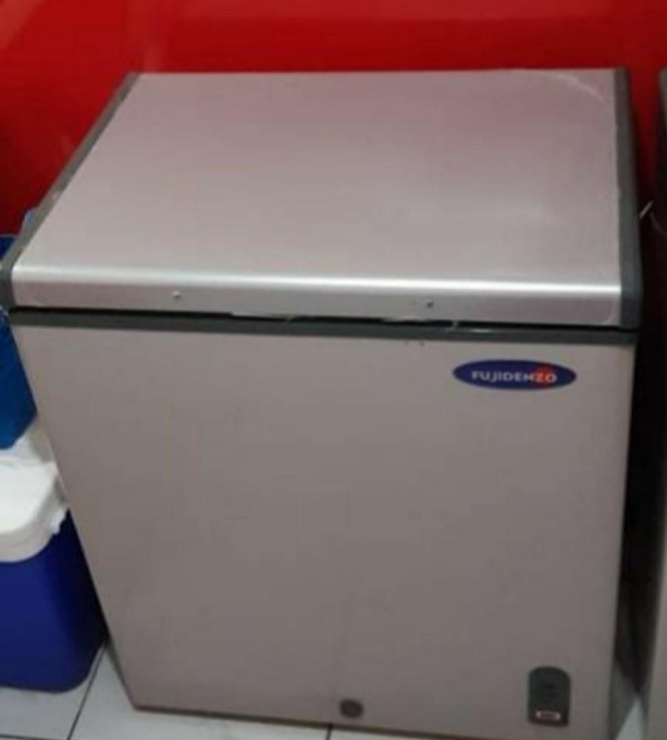 Fujidenzo Chest Freezer 5 5 Cu Tv Home Appliances Kitchen Appliances Refrigerators And Freezers On Carousell Fujidenzo Chest Freezer 5 5 Cu Tv Home Appliances Kitchen Appliances Refrigerators And Freezers On Carousell
