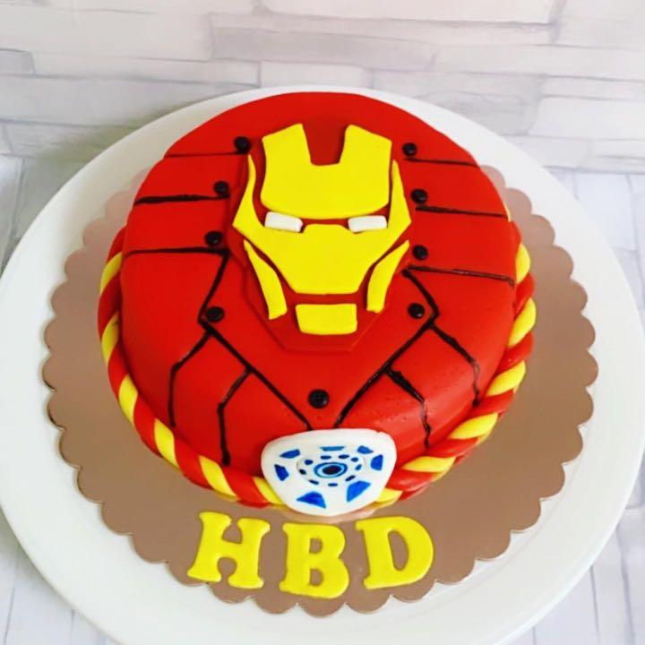 Iron Man Mille Crepe Cake | YippiiGift