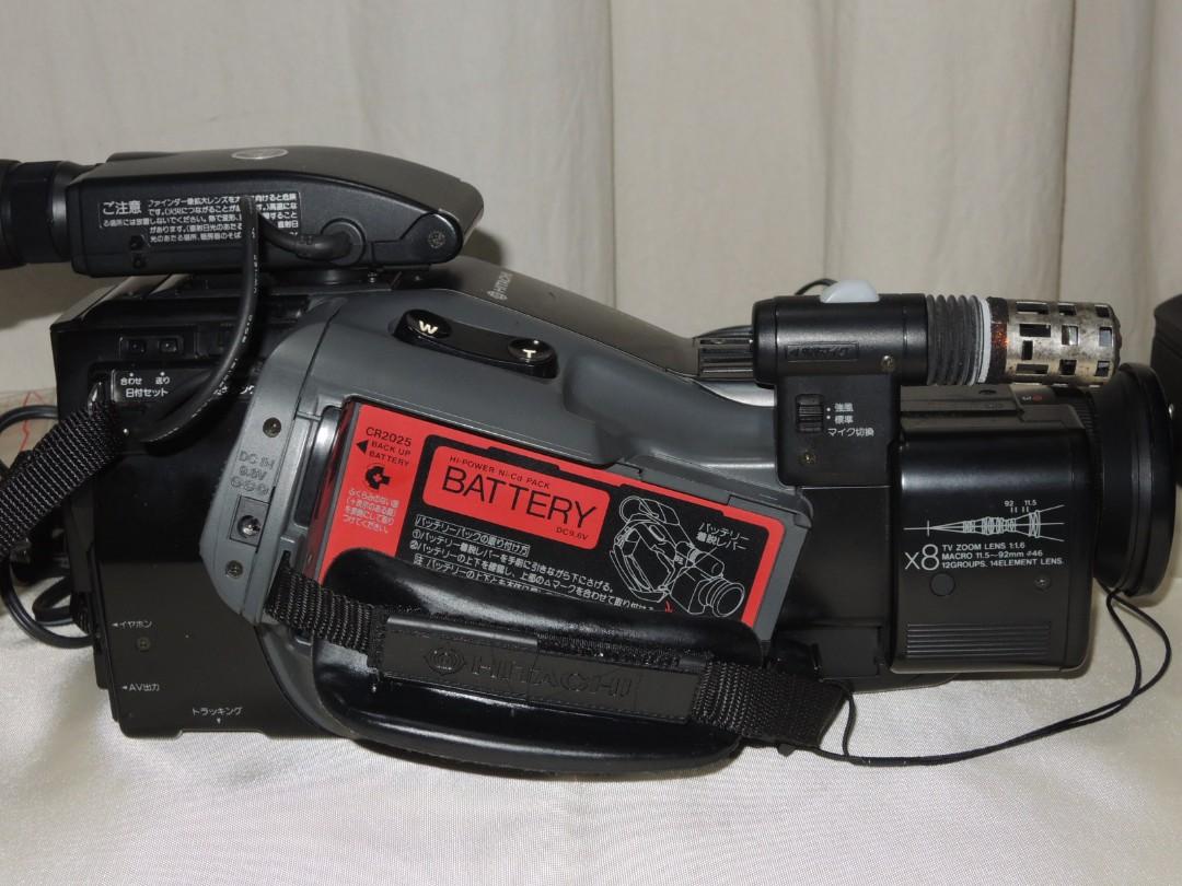 Hitachi VHS-C Camcoder VM-C52 (Category: Video Cameras) located in Paranaque City. Submitted by kutoi.ancheta (Listing ID 1099844177, Image 3). Description: Hitachi VHS-C Camcoder VM-C52 related info; https://www.transfert-films-dvd.com/hitachi-vmc-52s/ ₱1000 condition: defective, power ok only! as is only! defects included! no warranties! ✔️ Hitachi VM-AC 70 AC Adapter ✔️ DC power cord ✔️ Multi-processor VM-TL70 🛑 AV Cable (not tested) 🛑 2x Hi