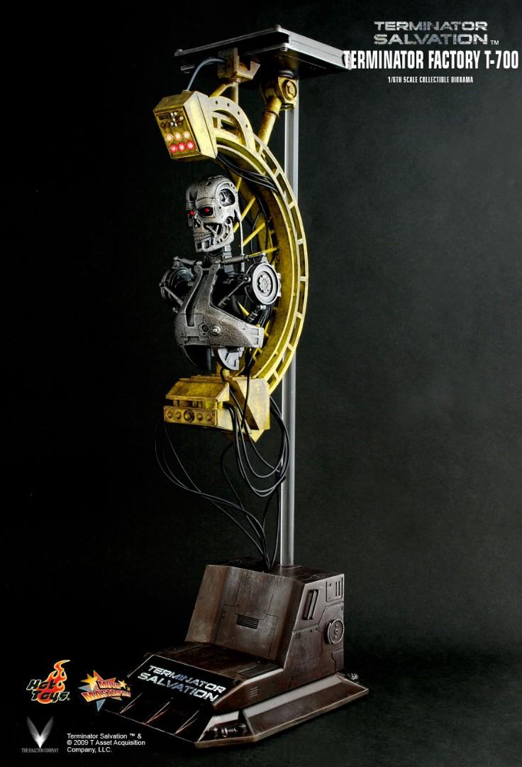 Hot Toys Terminator T700 Diorama Hobbies Toys Toys Games On Carousell