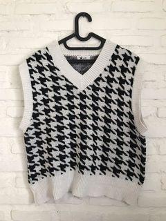 Houndstooth Korean Vest