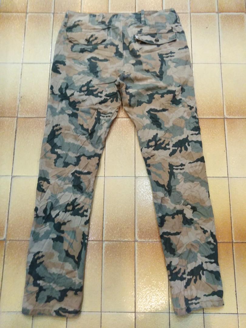 LEVIS CAMO PANTS