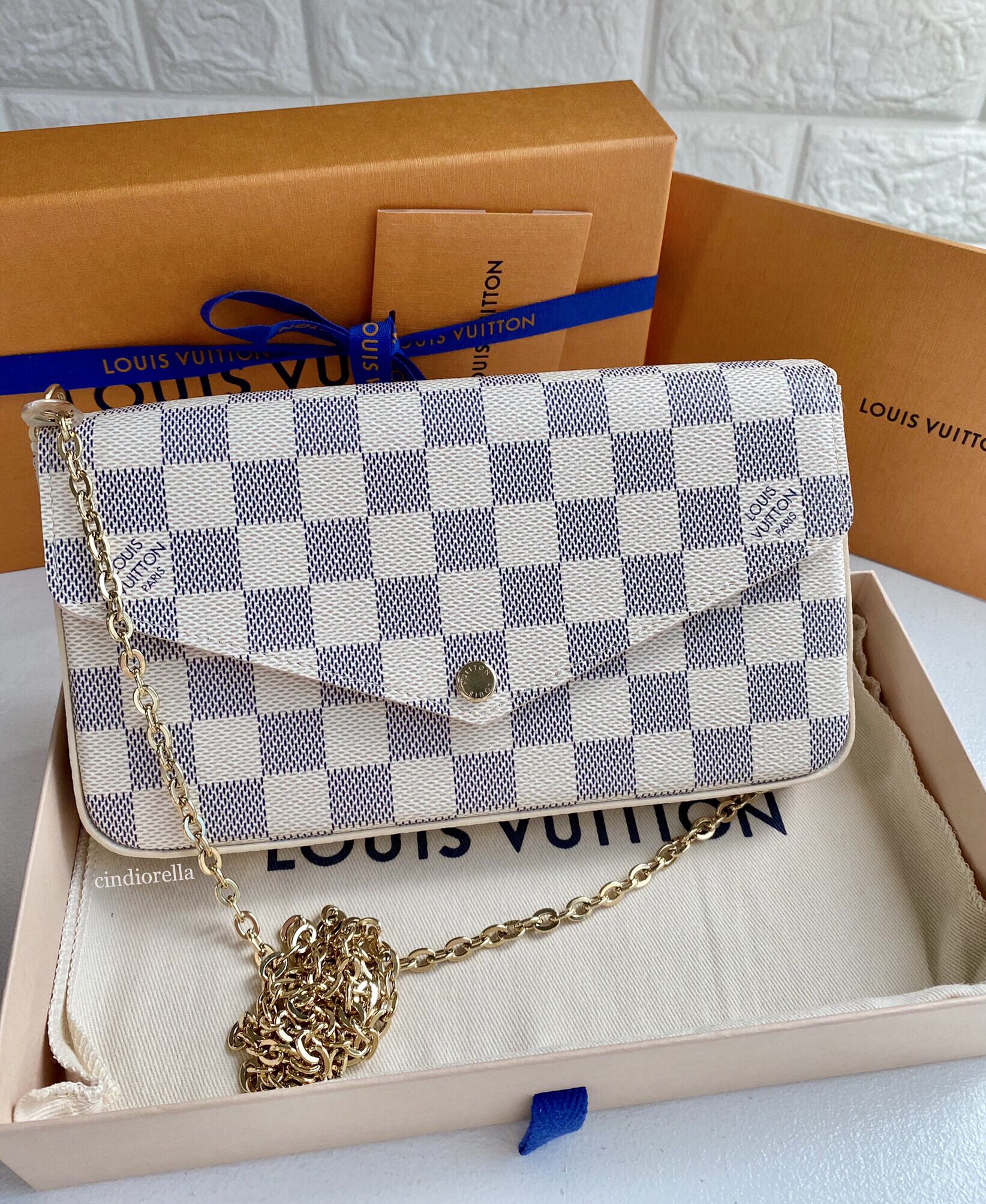 Louis Vuitton Felicie Pochette in Damier Azur, Luxury, Bags & Wallets on  Carousell