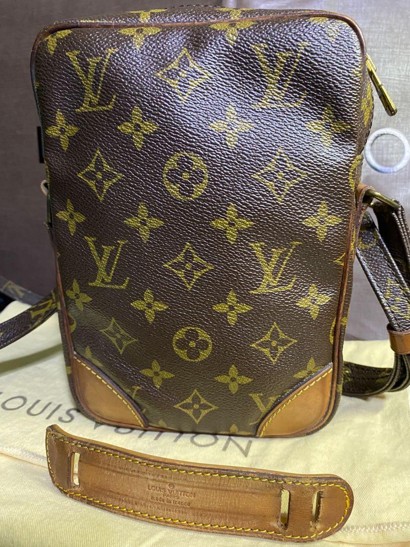 Louis Vuitton Danube (Category: Luxury Bags & Wallets) located in Makati City. Submitted by shoti4you (Listing ID 1099750580, Image 2). Description: Louis Vuitton Danube Its a vintage piece , hard to find. In good condition faded n nga lng yung mga hardware pero wala pong crack or sticky sa loob. Meron sya stratch na haba sa loob d k alam kung san nangaling yun please see the last image for reference. Inclusion Dust bag.