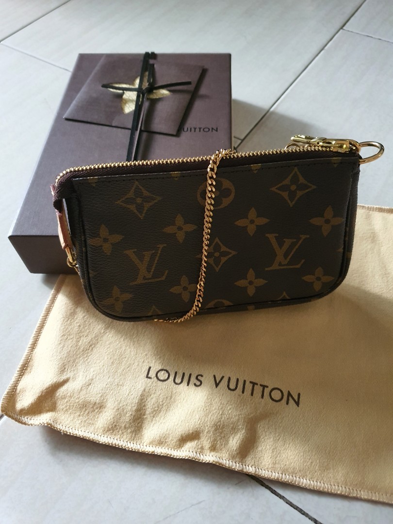 Shop Louis Vuitton Mini Pochette Accessoires (M58009) by lemontree28