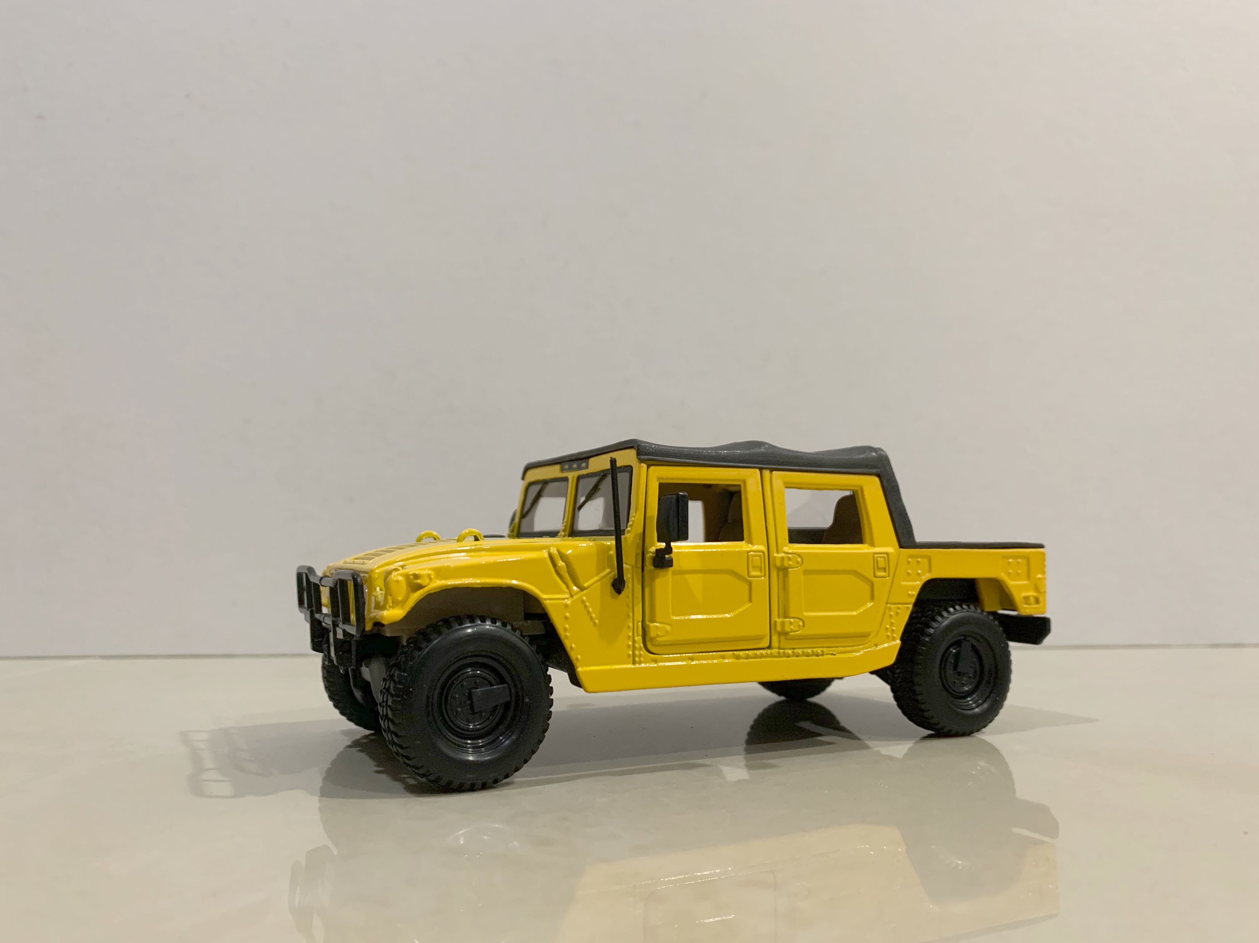 Maisto diecast scale 1 27 Hummer H1 Hobbies Toys Toys Games
