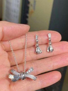 Pandora ribbon necklace and earrinings set