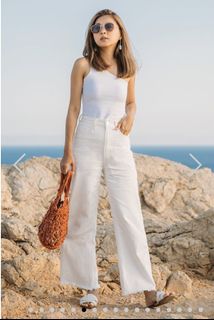 (Category: ) located in . Submitted by newclothesmakeushappy (Listing ID 1099862321, Image 1). Description: .