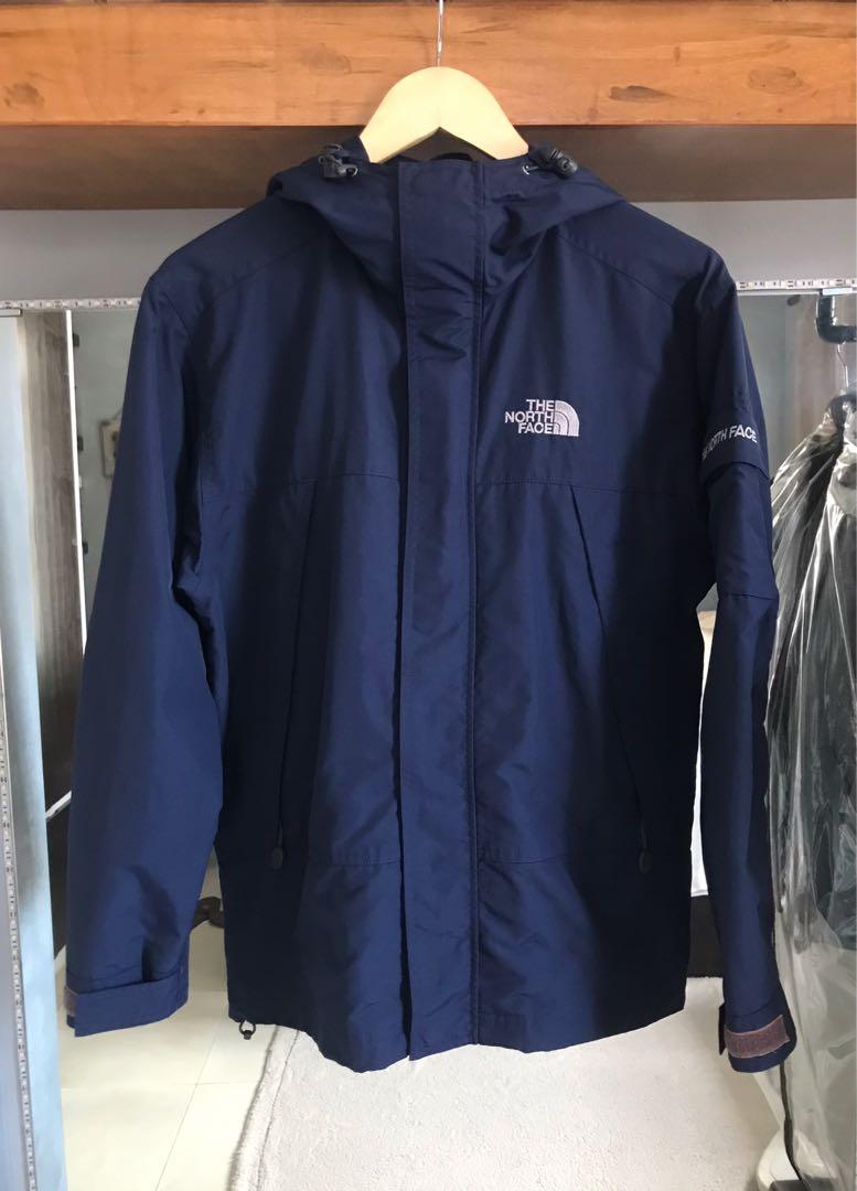 The north face blue windbreaker 2025