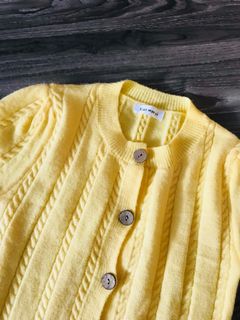 (Category: ) located in . Submitted by sandrawardrobe (Listing ID 1099824508, Image 1). Description: .