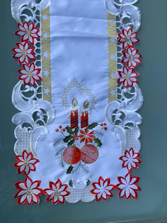 2 Types of White Christmas Centrepiece / Table Runner with Candles ...