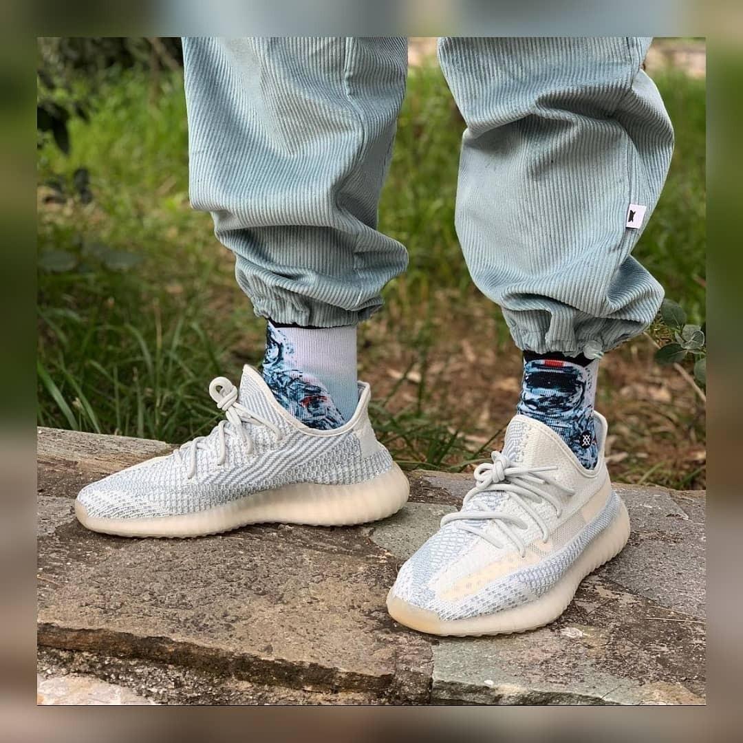 ADIDAS YEEZY BOOST V2 WHITE (NON-REFLECTIVE), Men's Fashion, Footwear, on Carousell